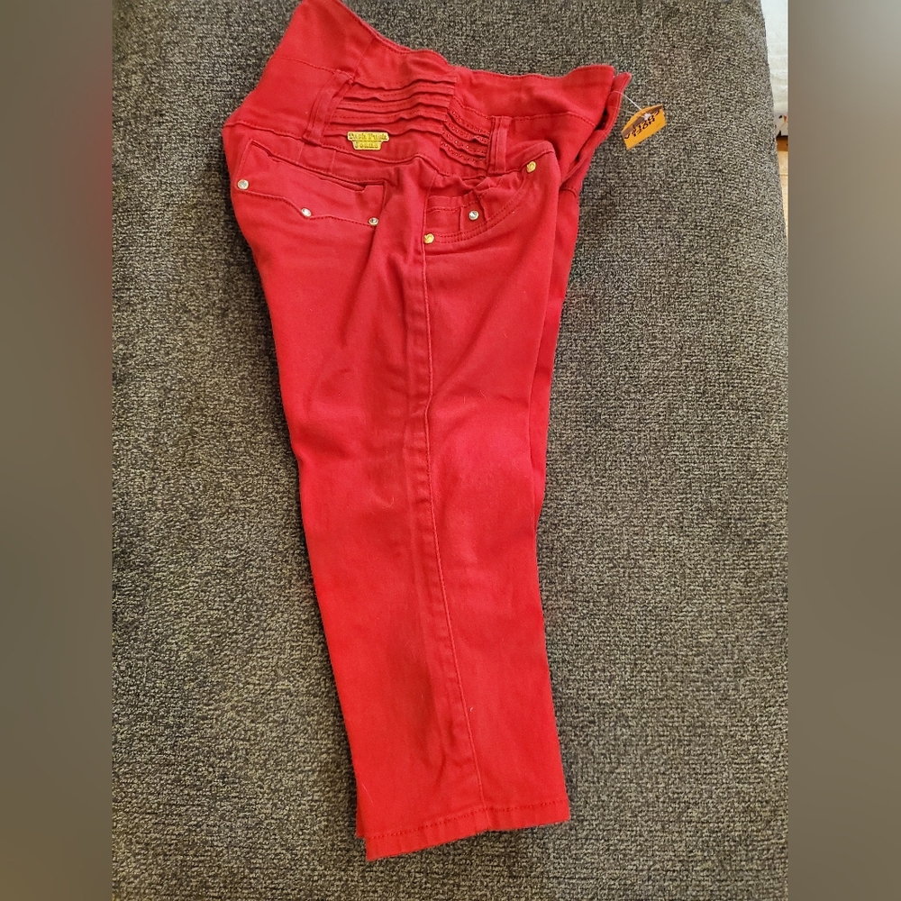 Tush Push Red Vintage Denim Capri Sz 1